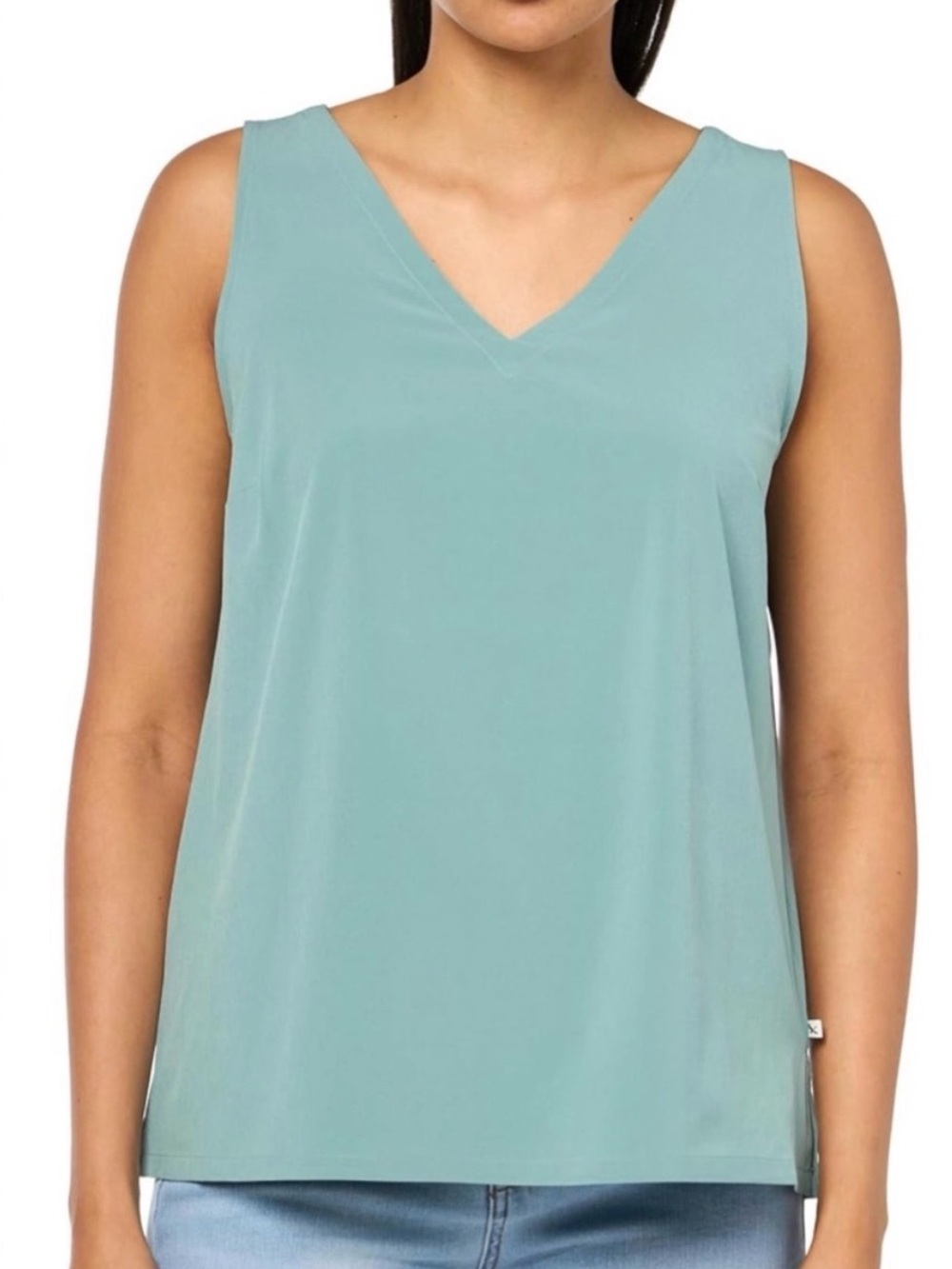 Eddie Bauer | Womens Eddie Bauer Departure V-Neck Tank | Large | Sage Green